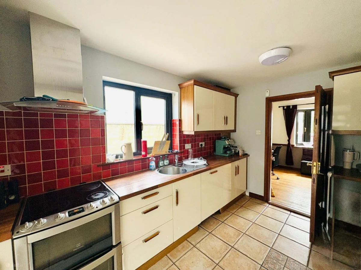 98 Árd Na Sidhe, Mounthawk, Tralee, Co. Kerry - Image 9