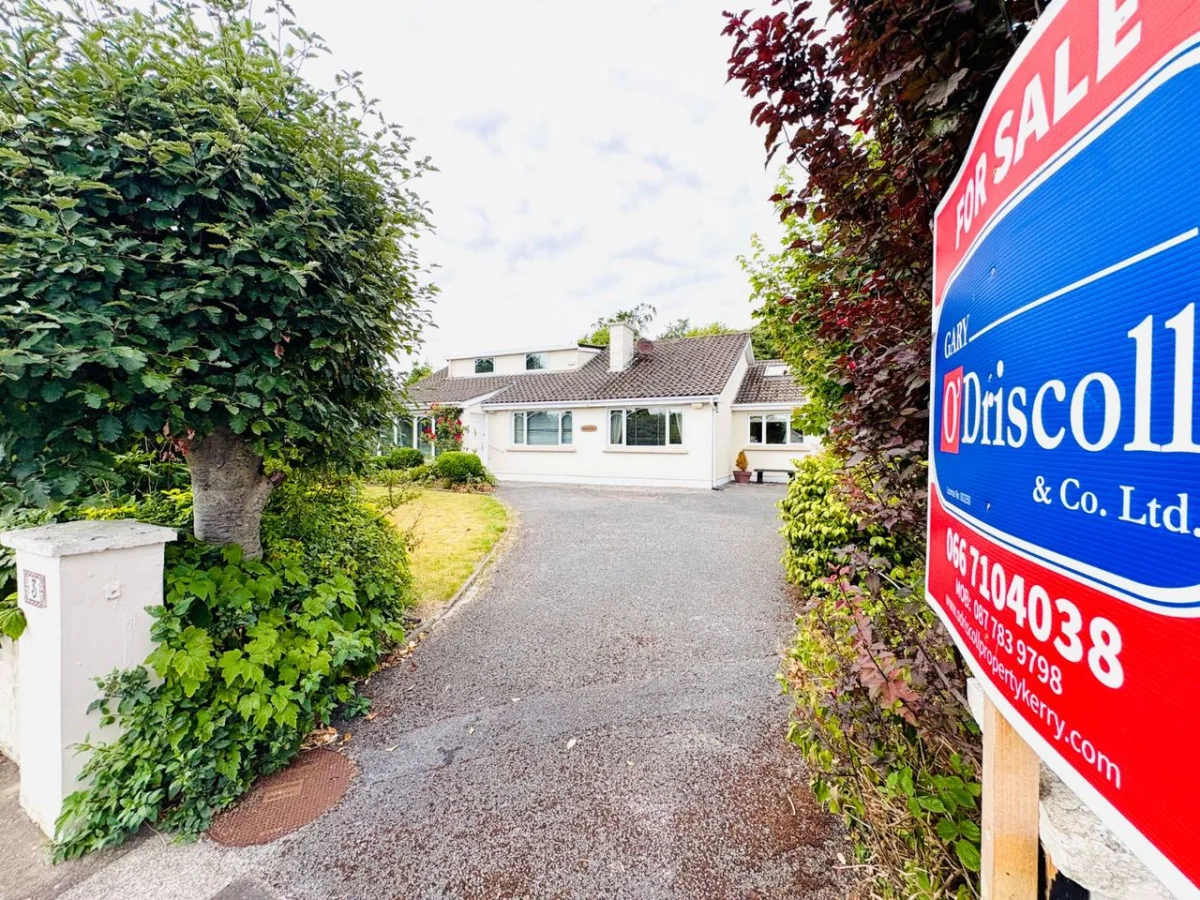 Manorville, 3 Castle Demesne, Tralee, Co. Kerry